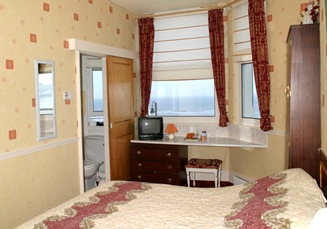 En Suite Rooms @ St.Heliers Guest House Isle of Man