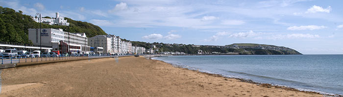 St. Heliers Guest House is conveniently located on the 2 mile long Victorian Central Promenade in Douglas Bay, Isle of Man